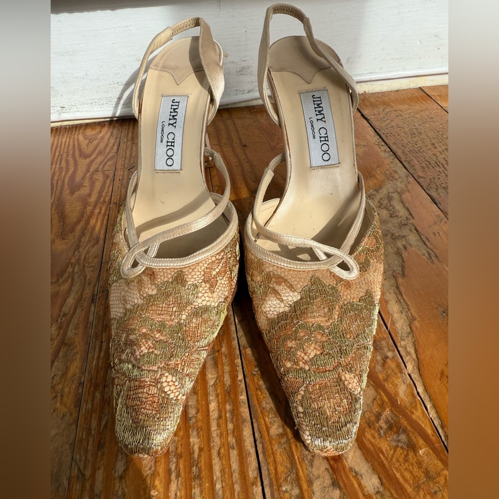 Jimmy Choo Women's Nude and Champagne Lace Slingback Heels
In great condition